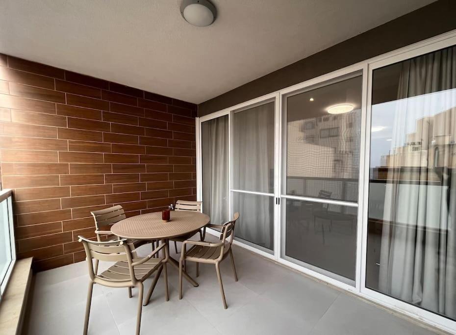 3 Bedroom Seaside Luxury Accommodation - Sleeps 8 St. Paul's Bay Luaran gambar